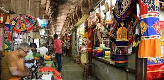 Puthu Mandapam Market